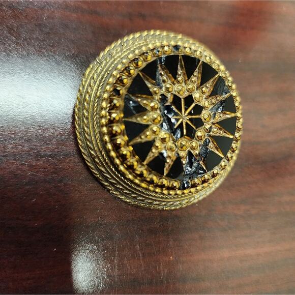 Vintage Robert Black Glass and Gold Metal Brooch/Pendant - Picture 10 of 11